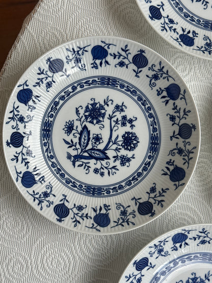 Tallerkner & skål med Blue Onion mønster