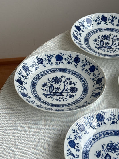Tallerkner & skål med Blue Onion mønster