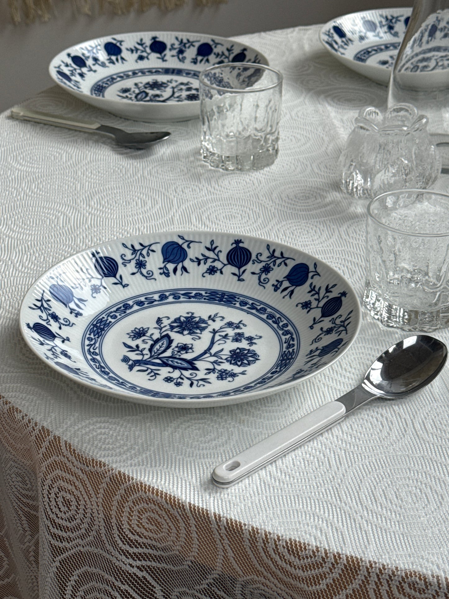 Tallerkner & skål med Blue Onion mønster