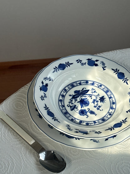 Tallerkner & fade med Blue Onion mønster