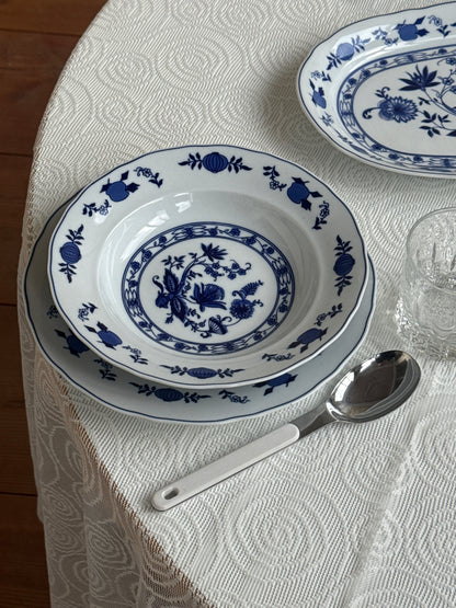Tallerkner & fade med Blue Onion mønster