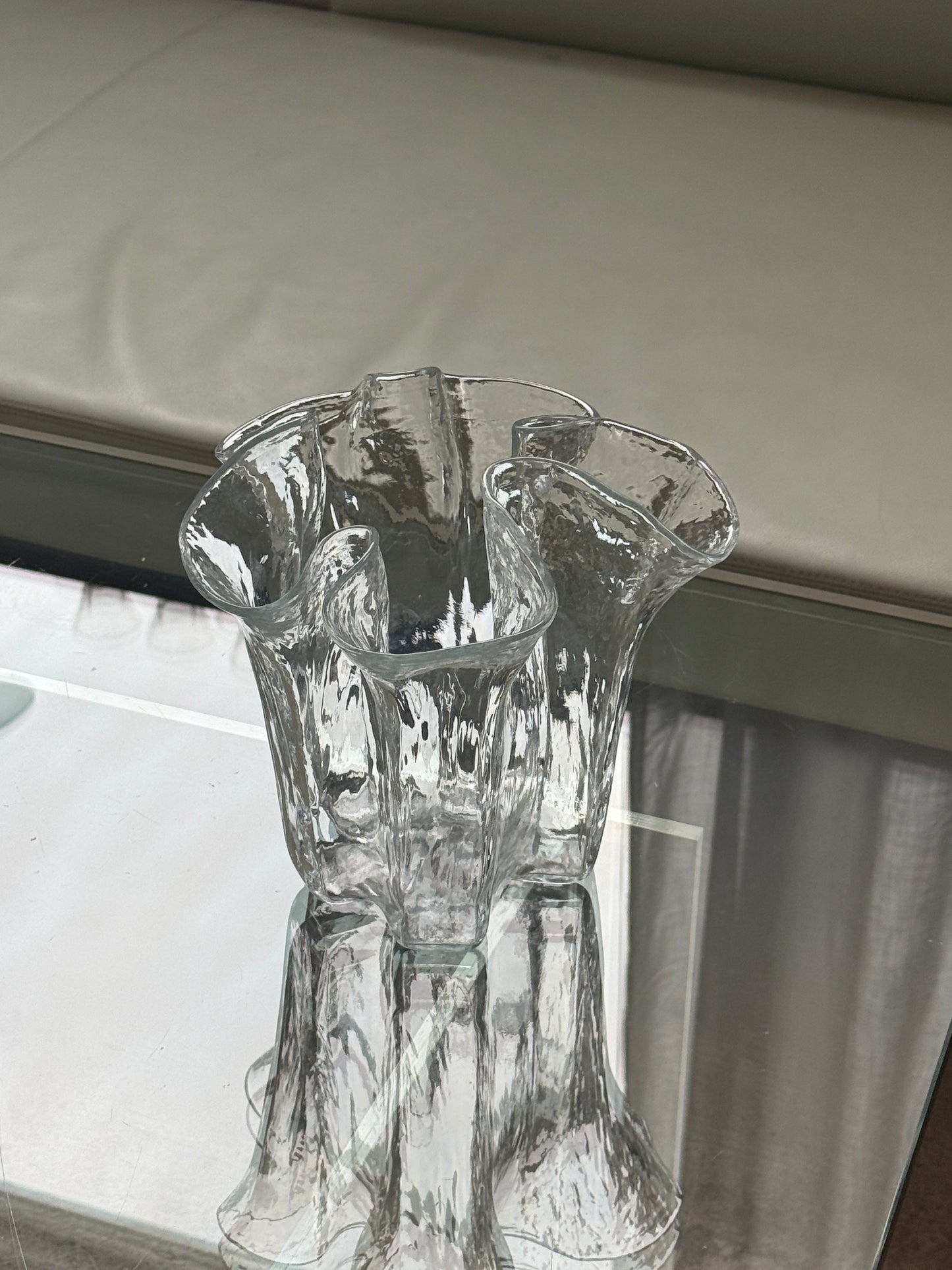 Muurla tulipanvase i klart glas