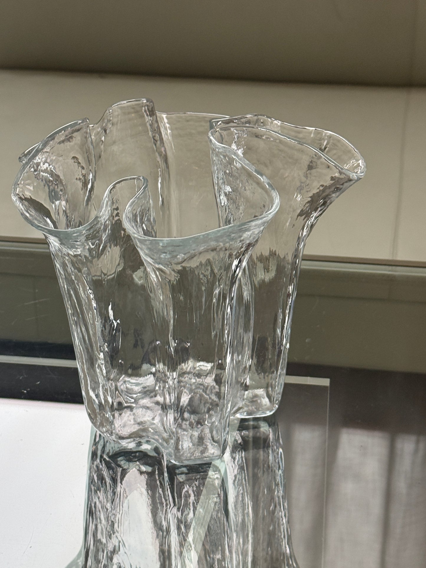 Muurla tulipanvase i klart glas