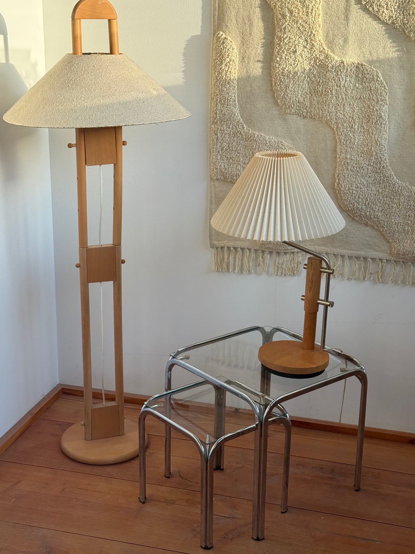Vintage bordlampe i massiv egetræ