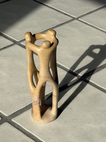 Skulpturel figur i fedtsten