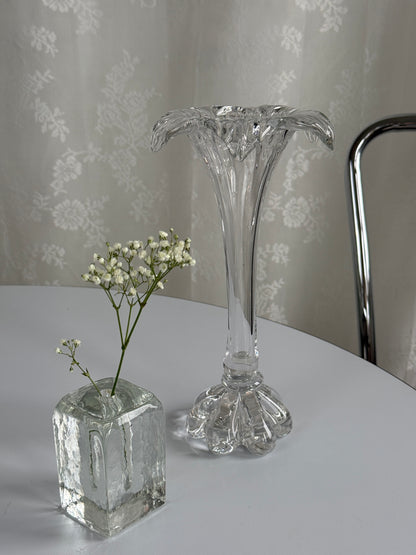 Mundblæst glasvase, blomst