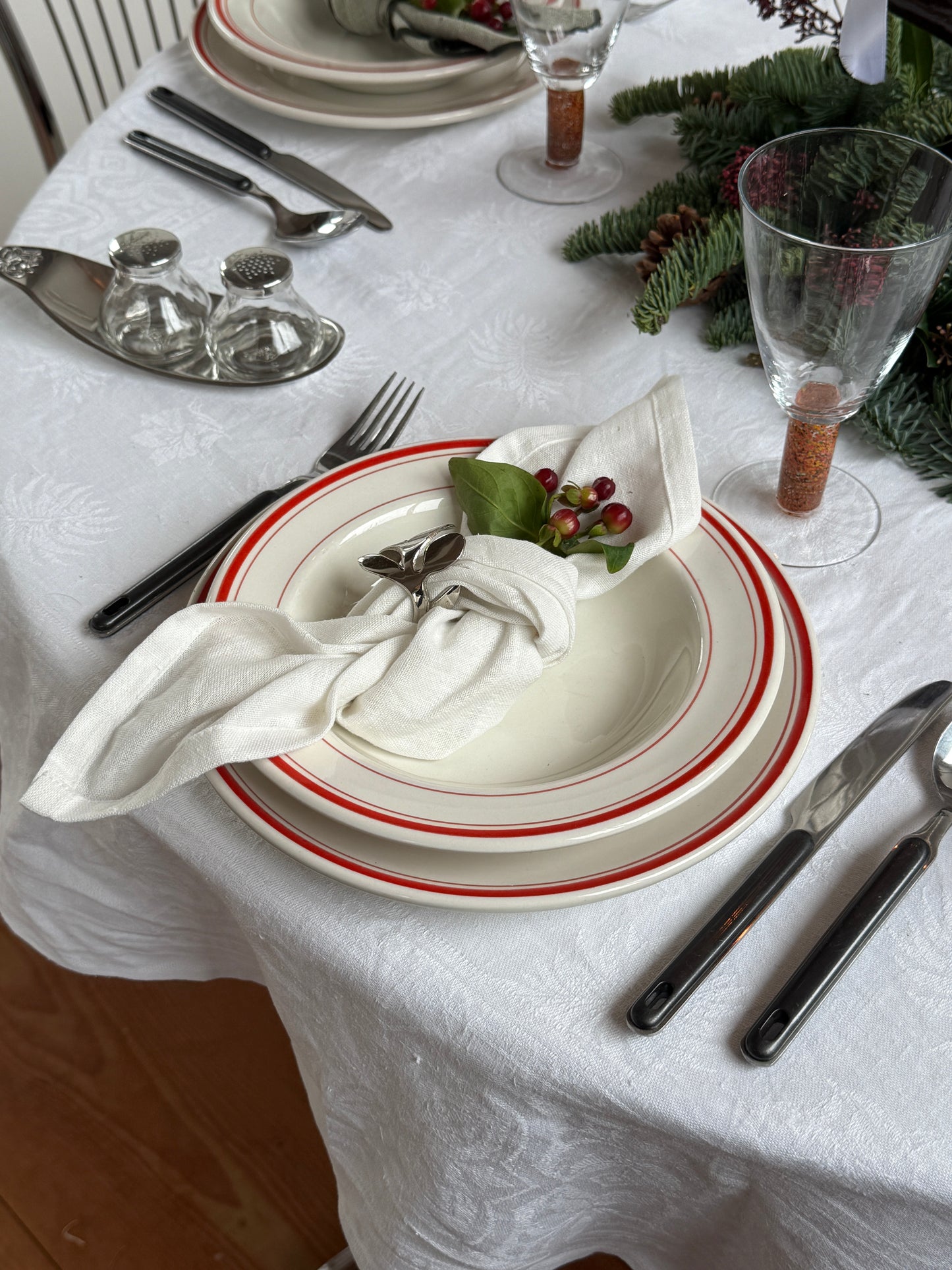 Rødstribet bistrostel, Sampson Bridwood, England