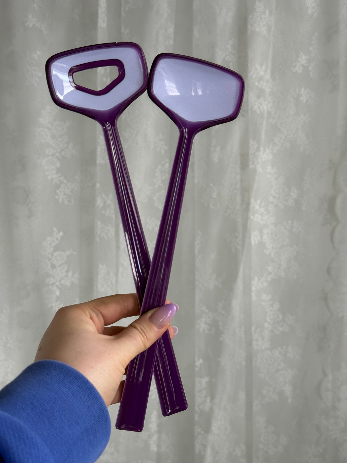 Retro salatbestik i lilla plast