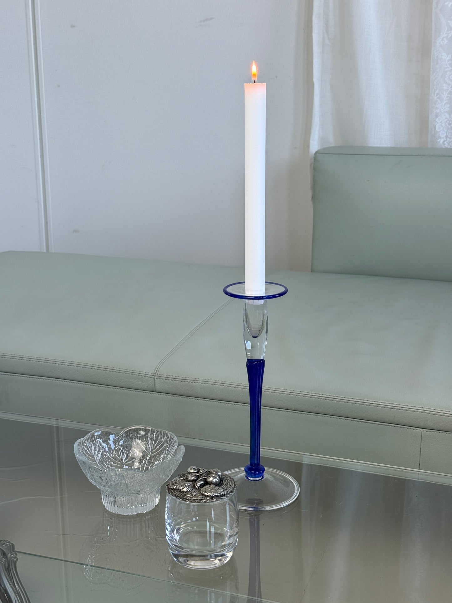 Mundblæst lysestage, blåt glas