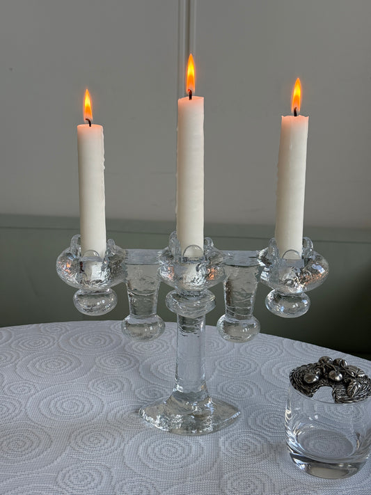 Lysestage i glas, Pukeberg