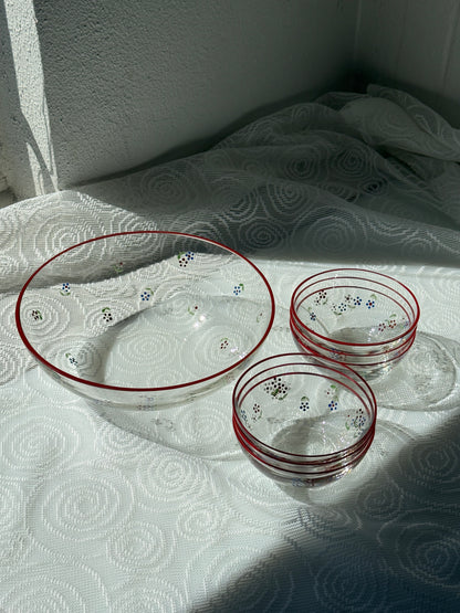 Vintage glasskåle med røde detaljer og blomster – sæt med 7 dele