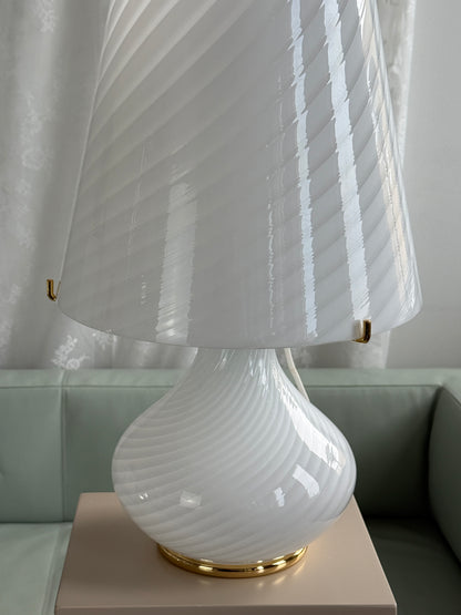 Stor Murano bordlampe i hvidt, swirl glas – XXL