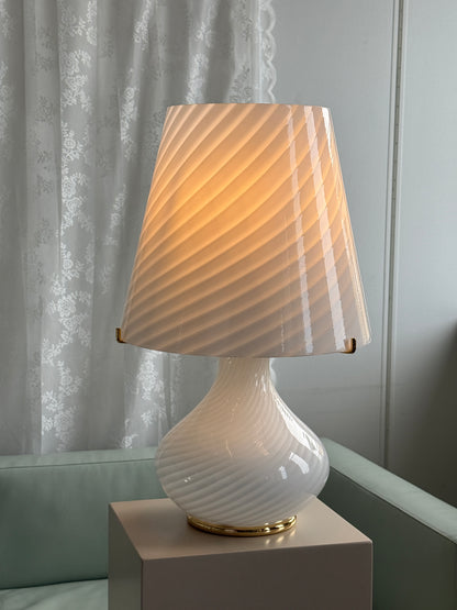 Stor Murano bordlampe i hvidt, swirl glas – XXL