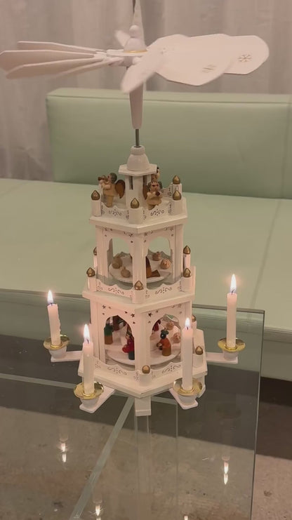 Hvid julepyramide, 3 etager